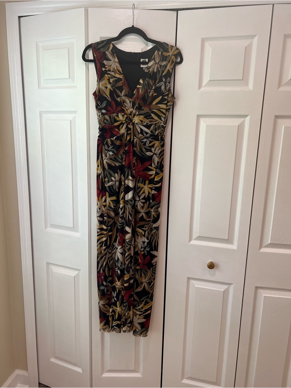 Anne Klein Black Floral V-Neck Sleeveless Maxi Dress with Red & Gold Leaves